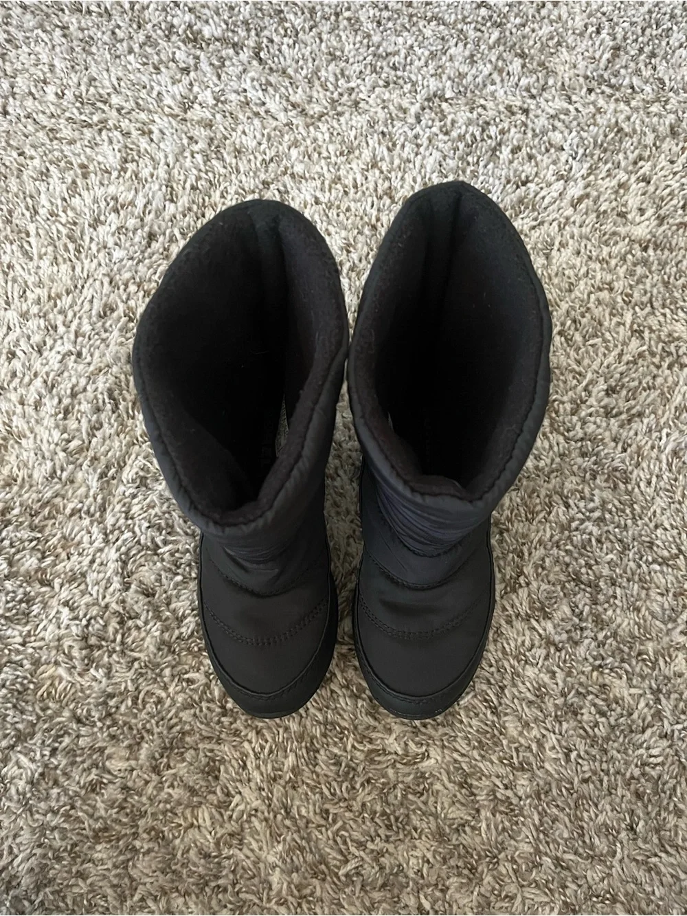 Sorel Black Quilted Slip-On Winter Boots in Black Children Size 11 NWOT